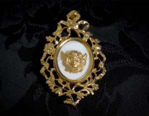 Colgante siglo XVIII medallón ref. 52 ángel oro