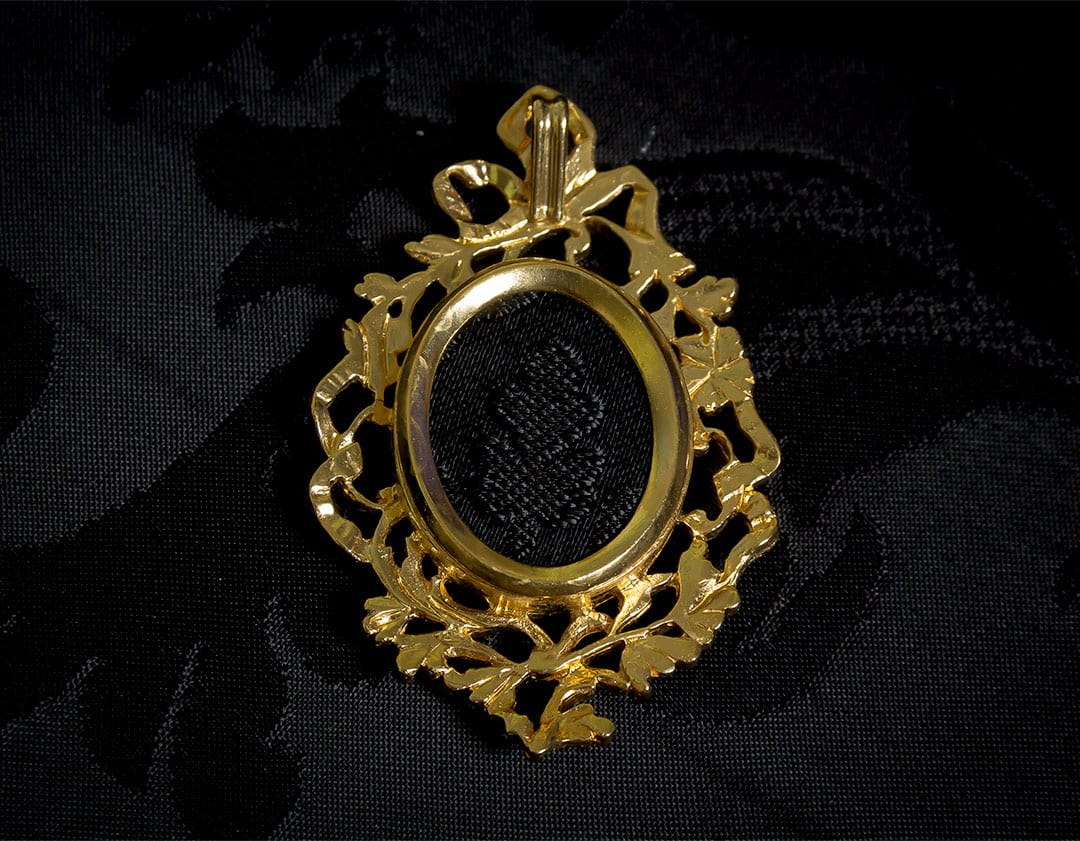 Colgante siglo XVIII medallón ref. 52 vd oro