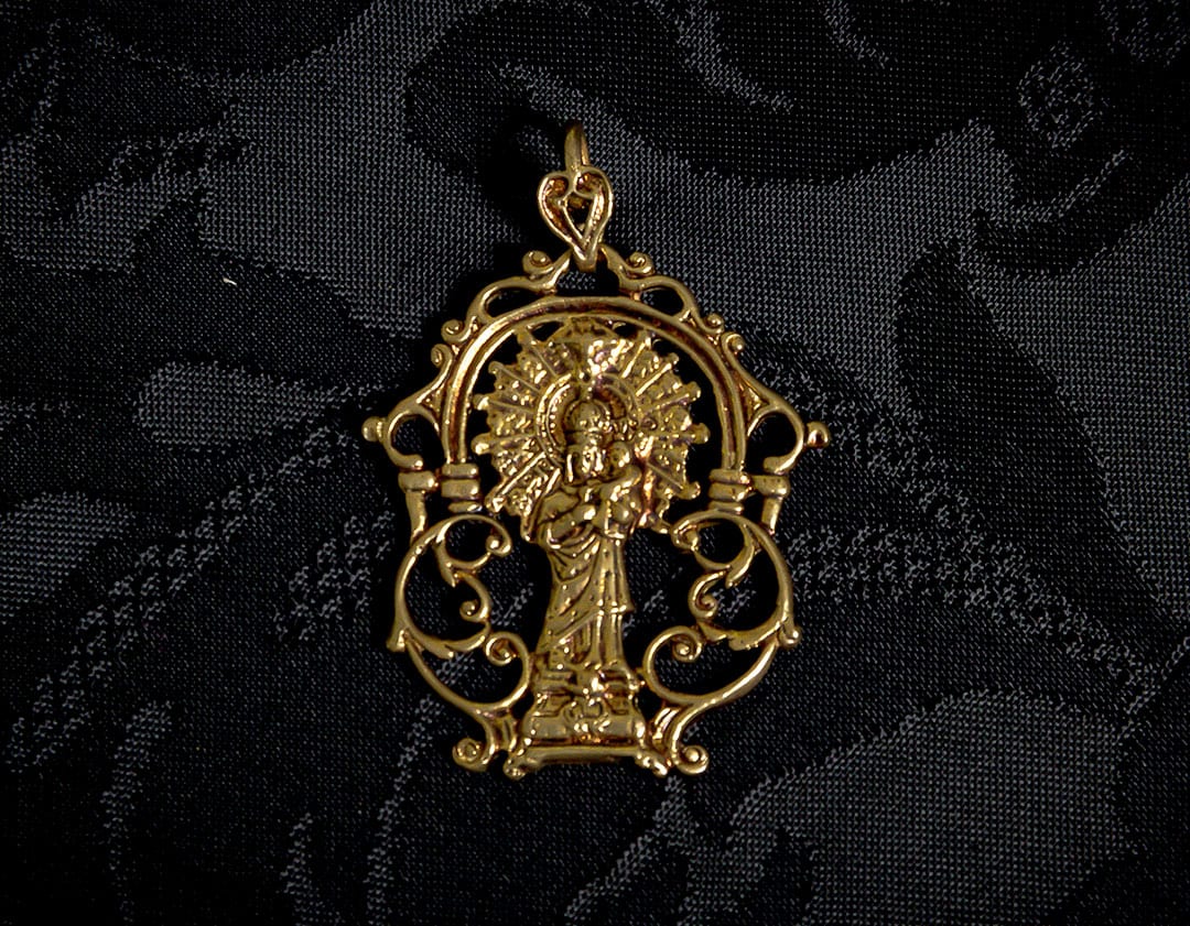 Medalla de la Virgen de la Encarnación ref. 47 bronce inglés