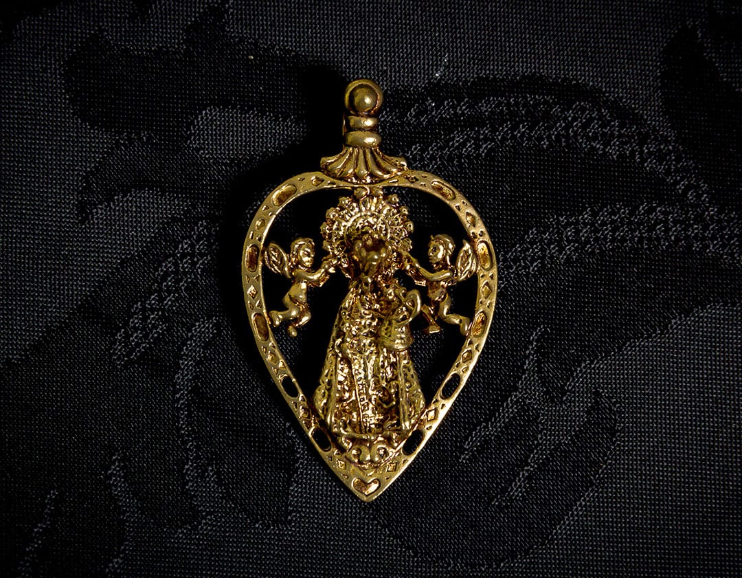 Medalla de la Virgen de los Desamparados ref. 48 bronce inglés