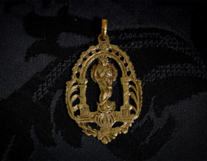 Escapulario Virgen de la Asunción y Custodia ref. 60 bronce inglés