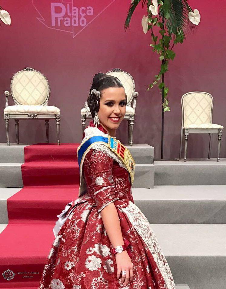 Andrea Sendra Villaplana “Reina de la Festa” de la Falla Prado de Gandía